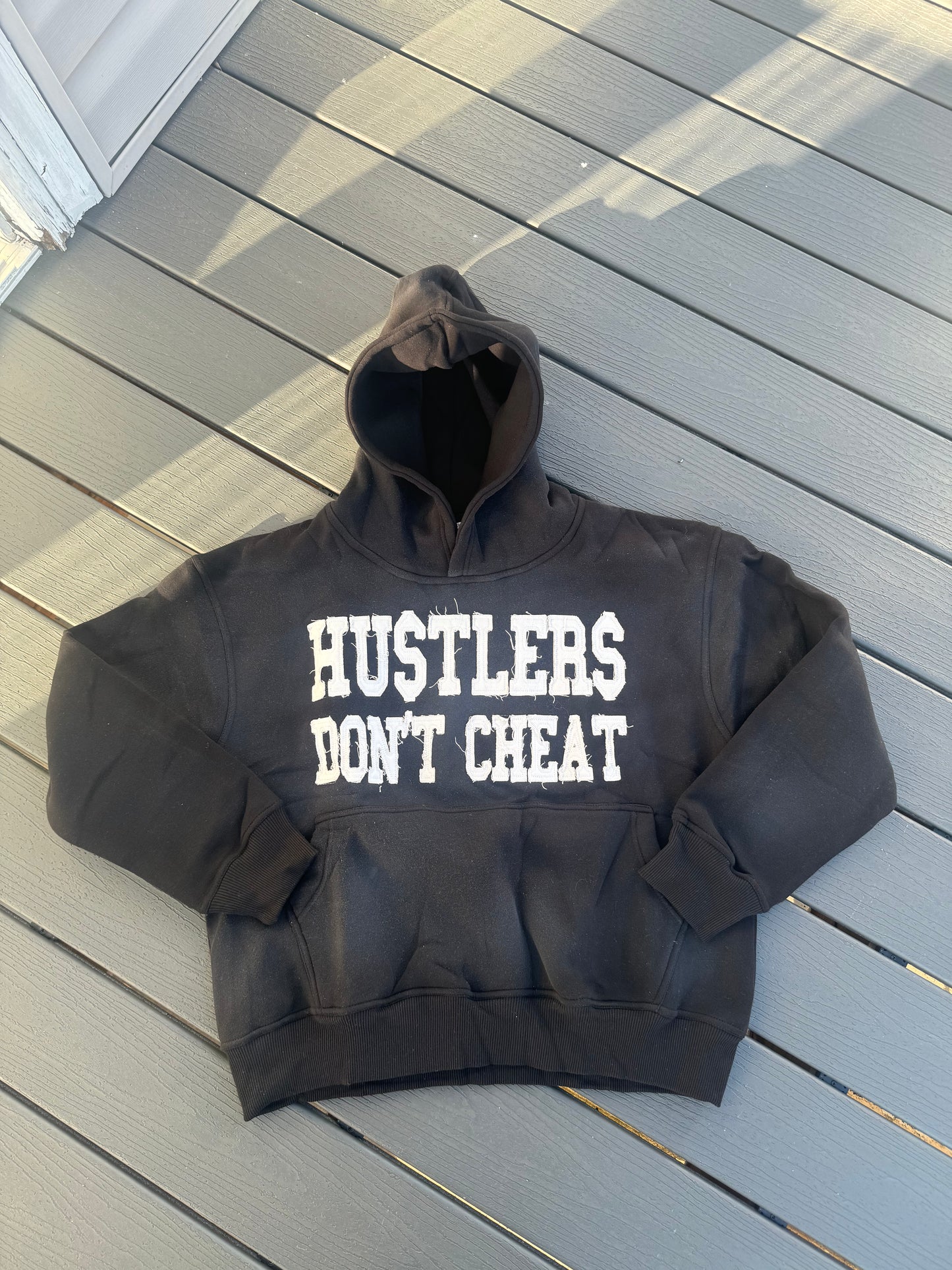 "Hustlers Don't Cheat" Hoodie (Black)